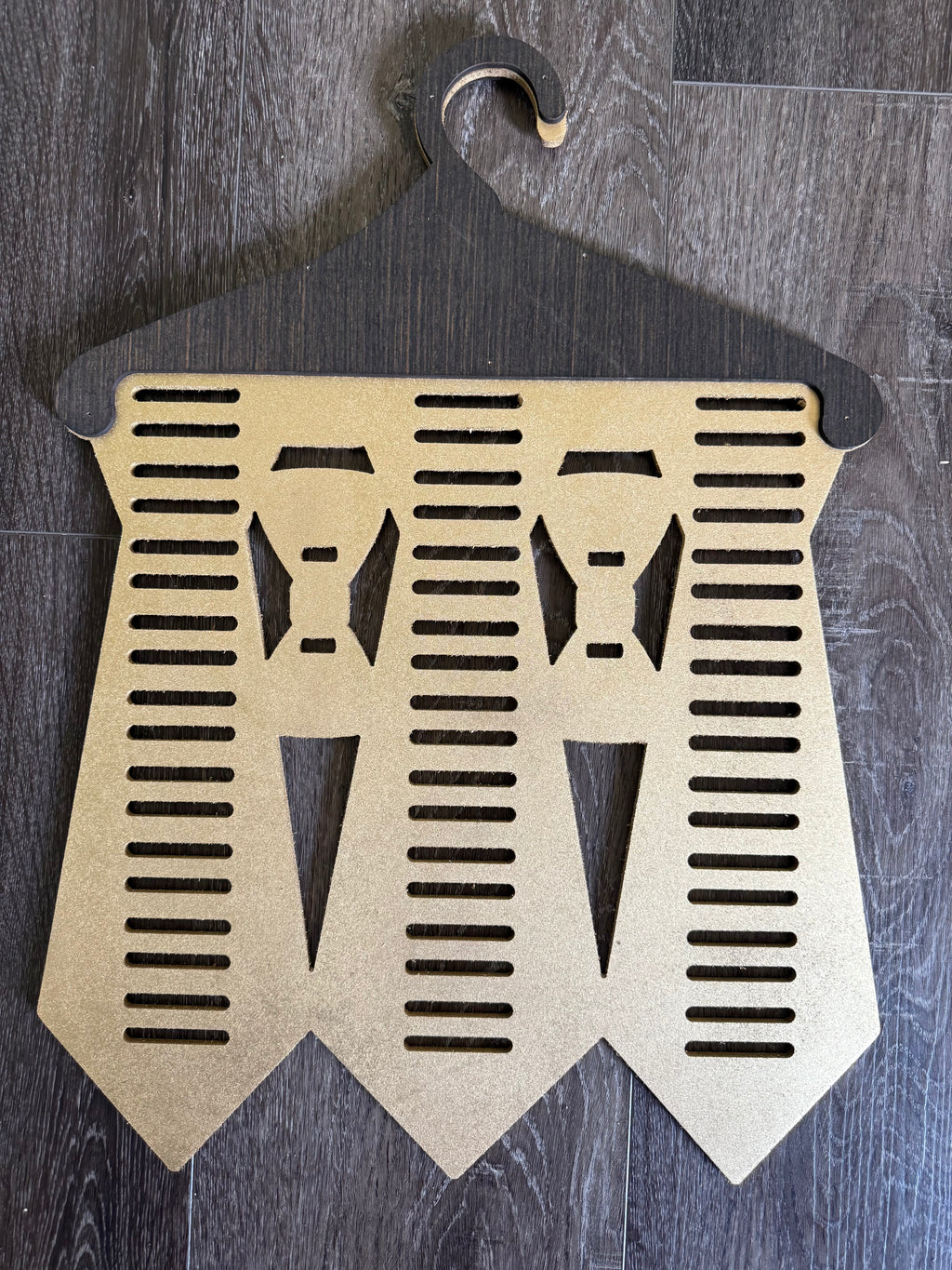 Neck Tie Holder/organizer