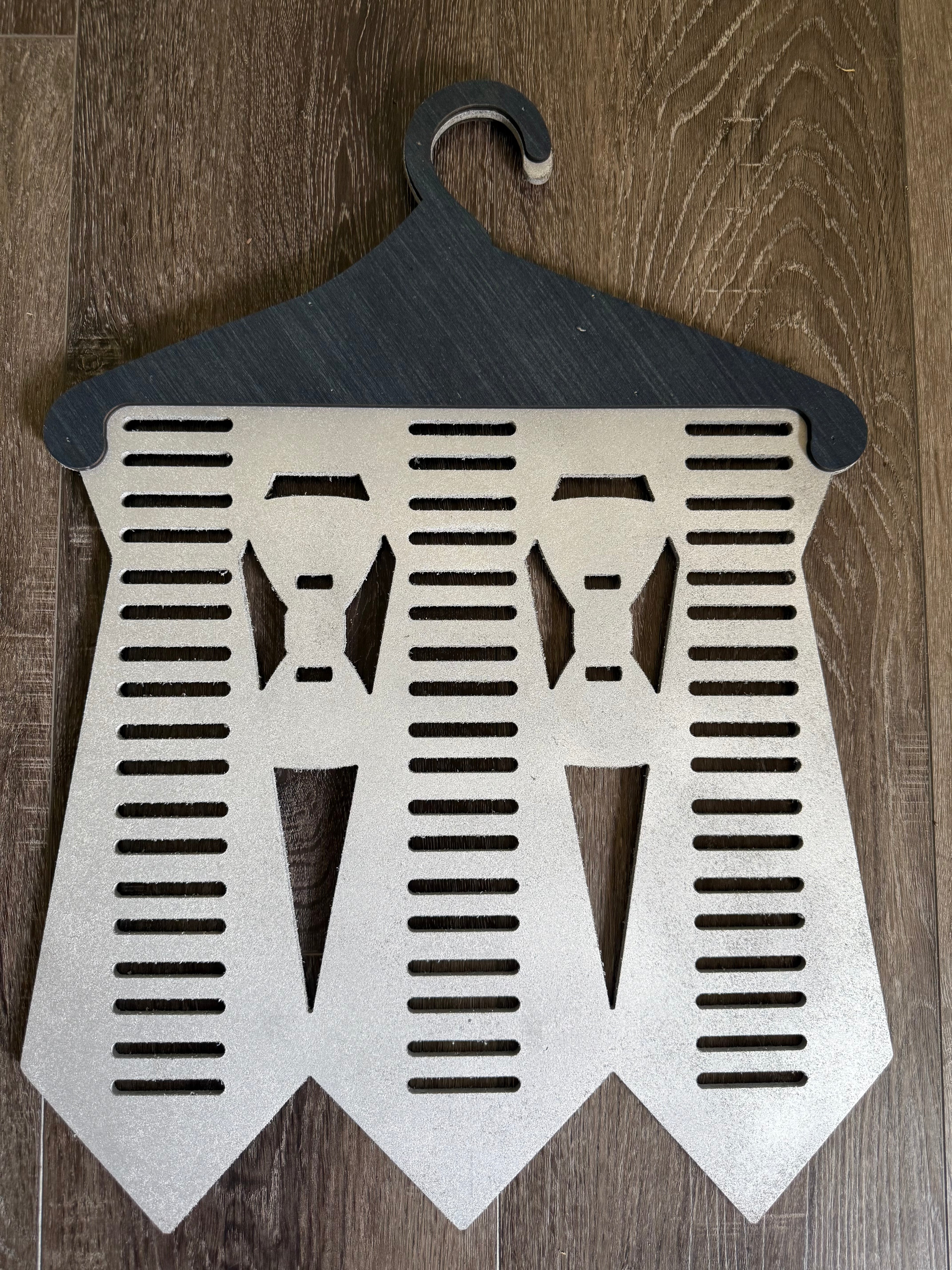 Neck Tie Holder/organizer